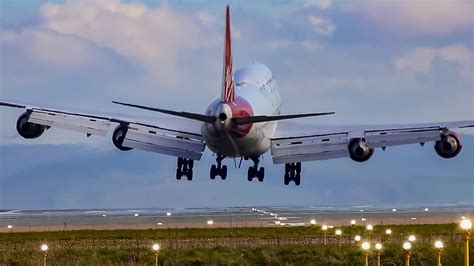 where can i watch planes take off and land